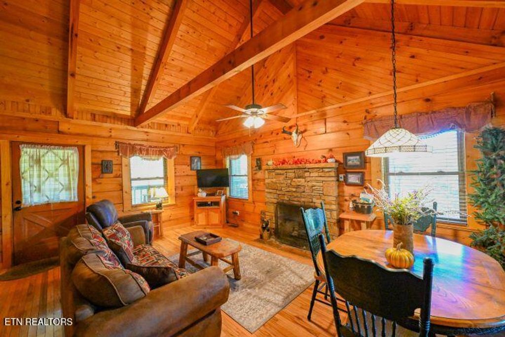 Photo of 1925 Beach Front Drive, Sevierville, TN 37876 (MLS # 1325411)