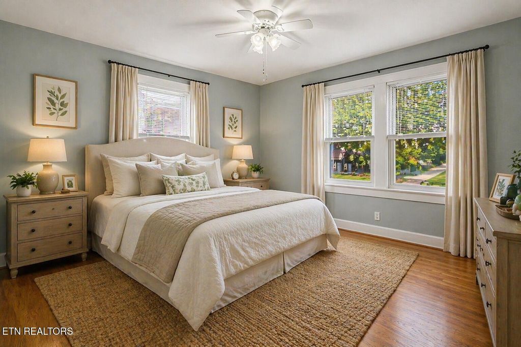 Photo of 422 McNabb Ave, Knoxville, TN 37920 (MLS # 1338182)