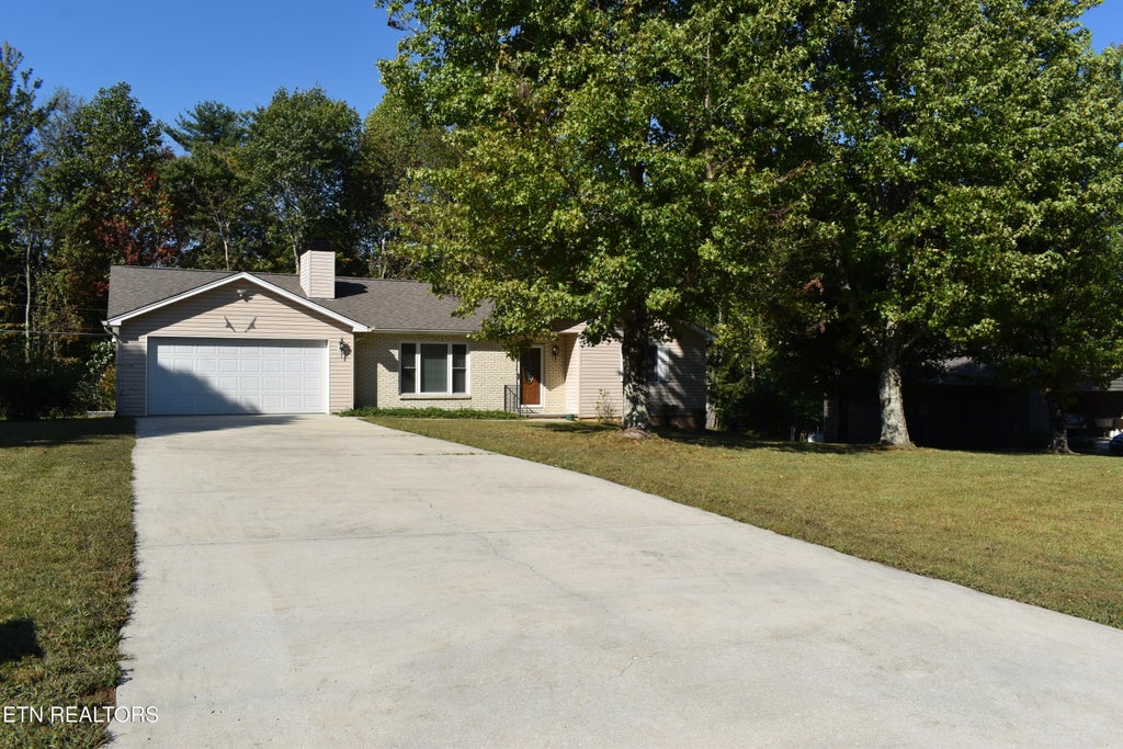Photo of 344 Meadows Rd, Sparta, TN 38583 (MLS # 1357224)