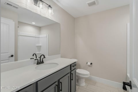 Tiny photo for 100 Roseberry St, Oak Ridge, TN 37830 (MLS # 1360207)