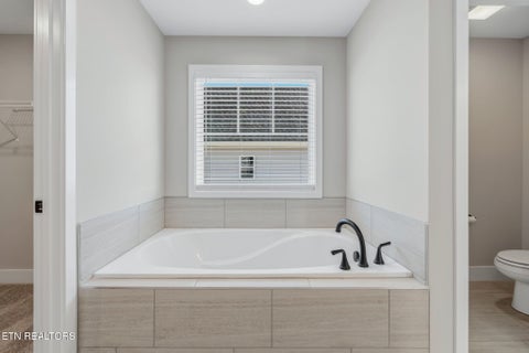 Tiny photo for 100 Roseberry St, Oak Ridge, TN 37830 (MLS # 1360207)
