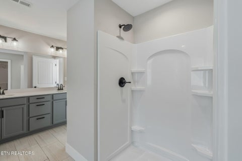 Tiny photo for 100 Roseberry St, Oak Ridge, TN 37830 (MLS # 1360207)