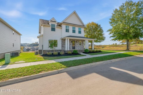 Tiny photo for 100 Roseberry St, Oak Ridge, TN 37830 (MLS # 1360207)