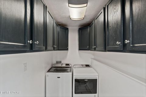 Tiny photo for 412 George Washington Drive, Dandridge, TN 37725 (MLS # 1322647)