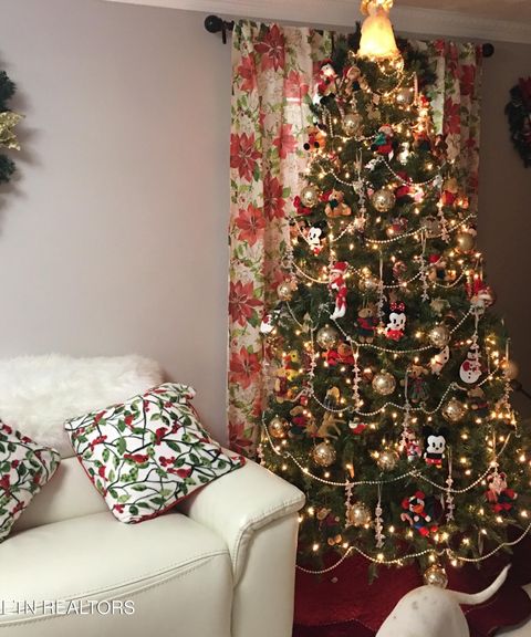 Tiny photo for 412 George Washington Drive, Dandridge, TN 37725 (MLS # 1322647)