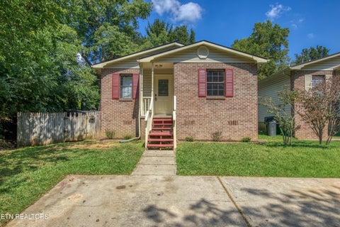 Photo of 2001 Countryhill Lane, Knoxville, TN 37923 (MLS # 1354235)