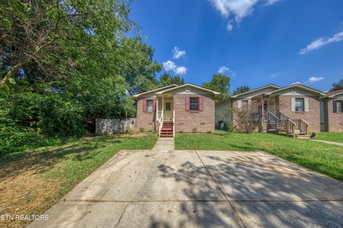 Tiny photo for 2001 Countryhill Lane, Knoxville, TN 37923 (MLS # 1354235)