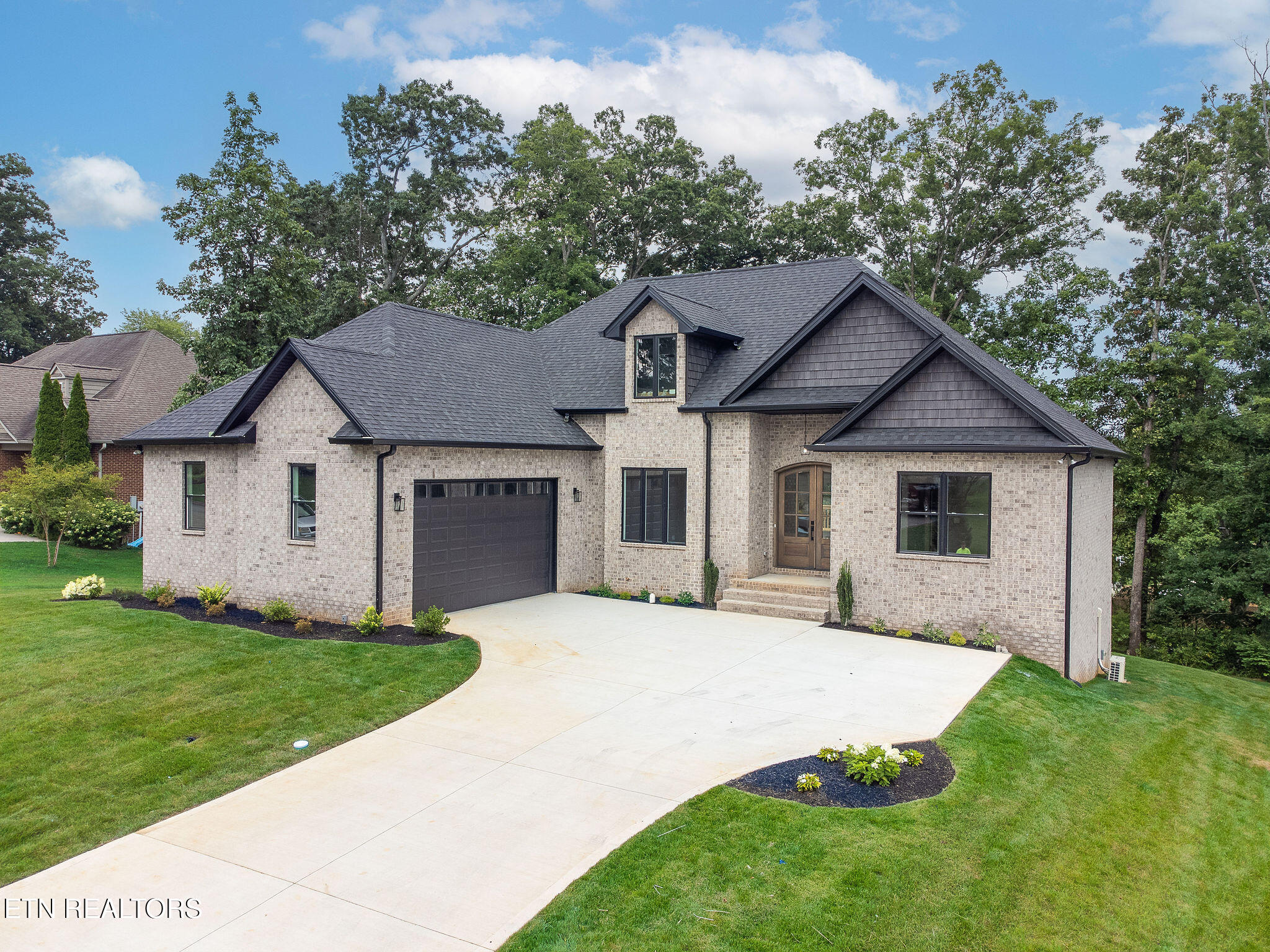 591 Yosemite Drive