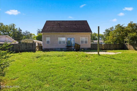 Tiny photo for 405 Douglas Lane, Clinton, TN 37716 (MLS # 1353141)