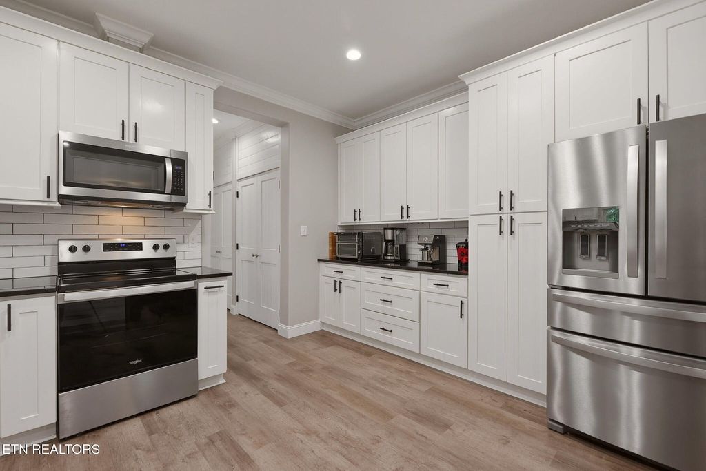 Photo of 106 Chatuga Drive, Loudon, TN 37774 (MLS # 1338423)