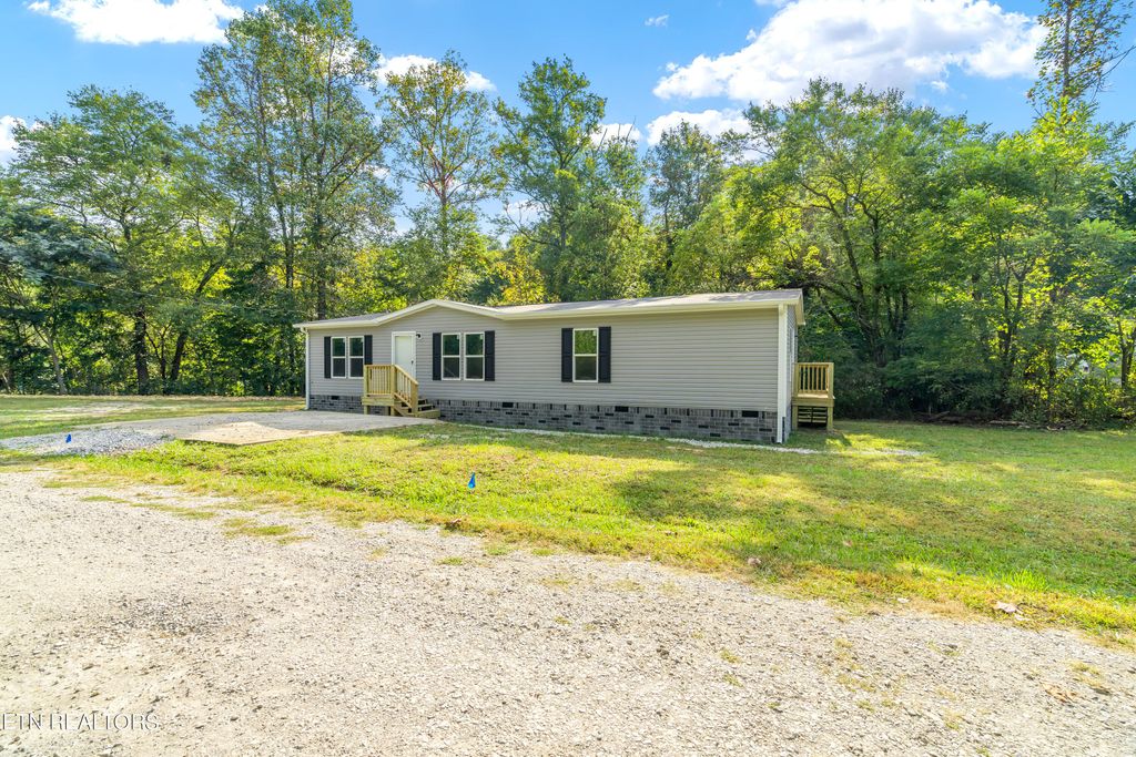 Photo of 2521 Old Harriman Hwy, Oliver Springs, TN 37840 (MLS # 1241116)