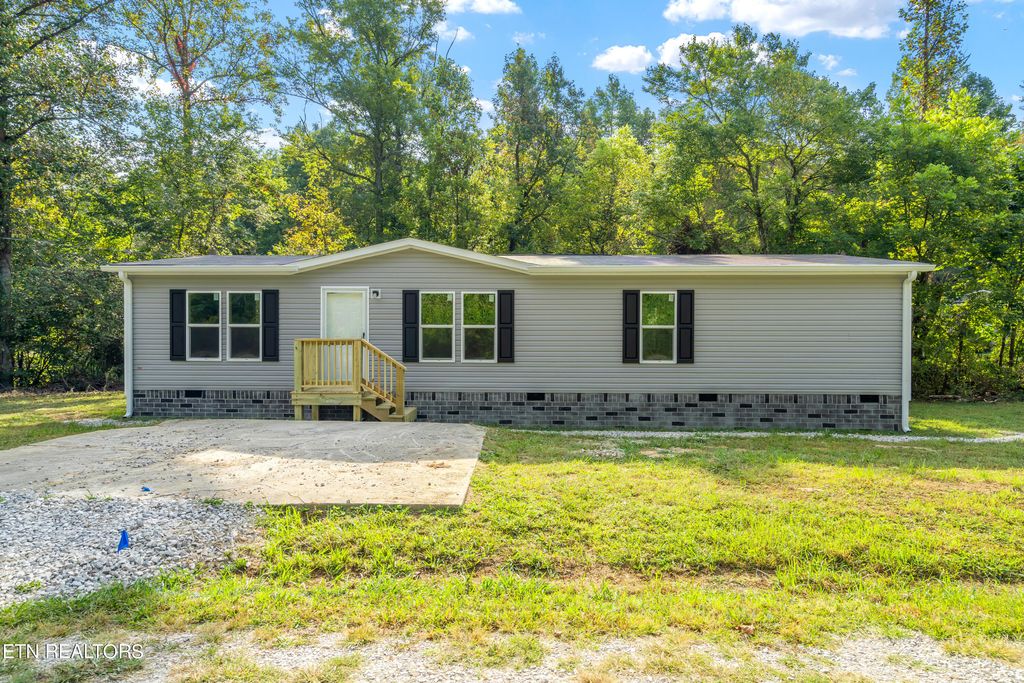 Photo of 2521 Old Harriman Hwy, Oliver Springs, TN 37840 (MLS # 1241116)