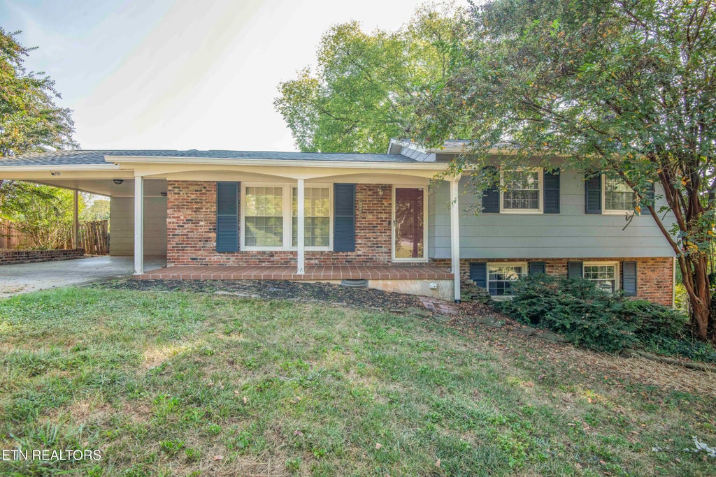 Photo of 7608 Sabre Drive, Knoxville, TN 37919 (MLS # 1356304)
