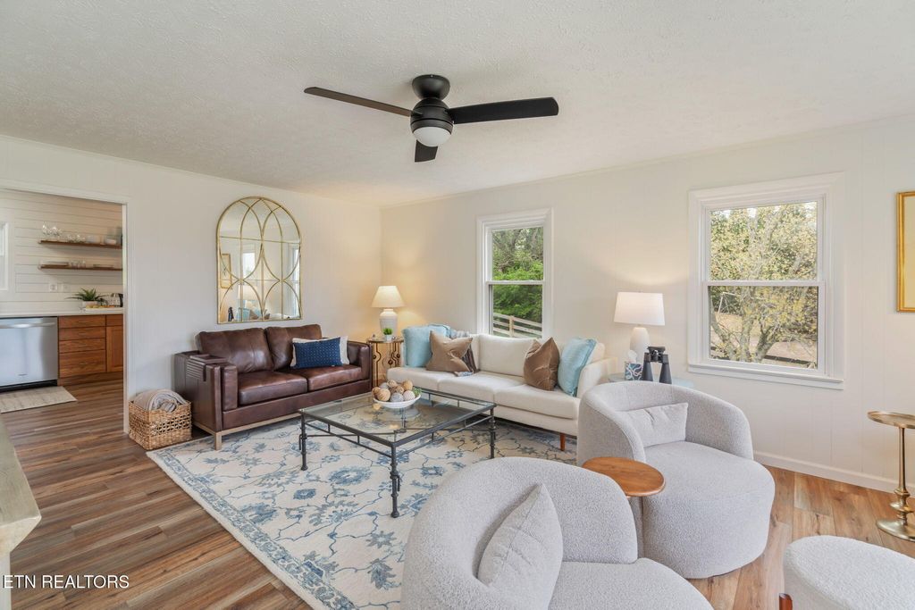 Photo of 3105 Louisville Rd, Louisville, TN 37777 (MLS # 1298914)