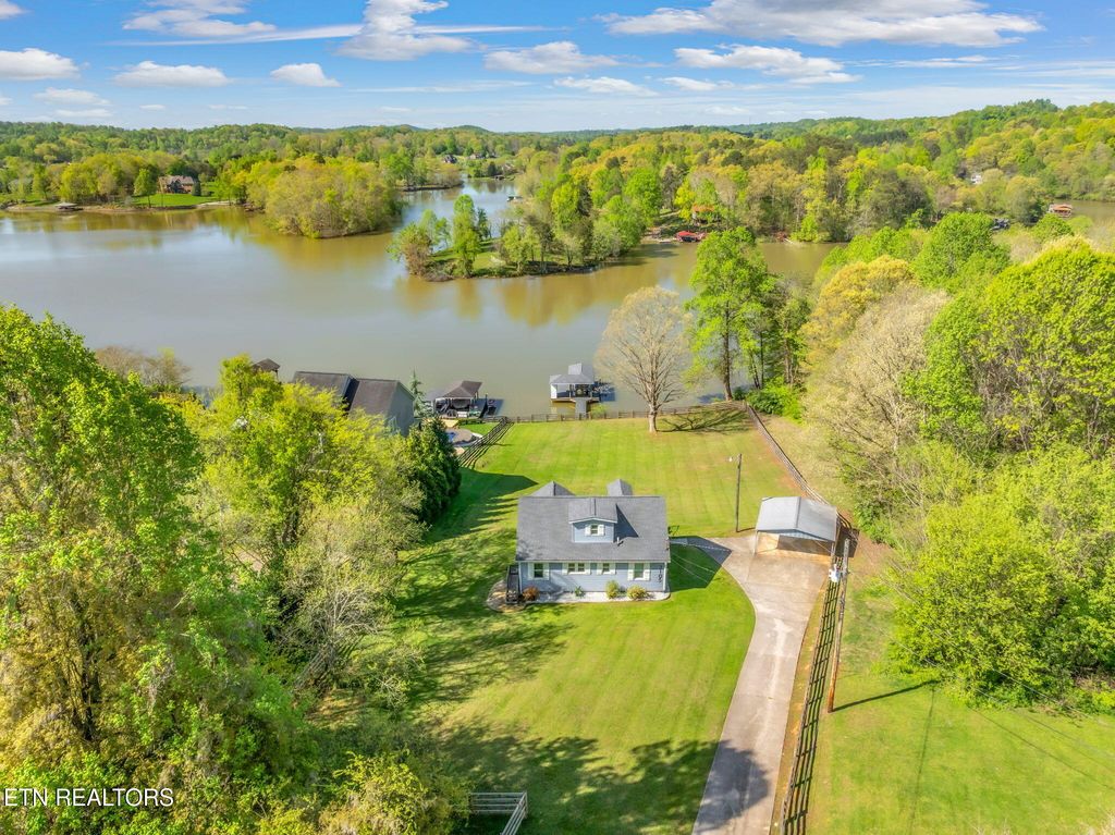 Photo of 3105 Louisville Rd, Louisville, TN 37777 (MLS # 1298914)