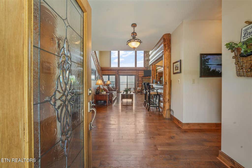 Photo of 1154 Stoneway Court, Baneberry, TN 37890 (MLS # 1352704)