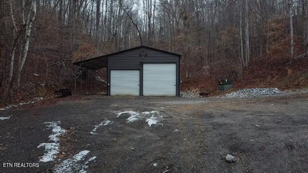 Photo of 7053 Cooks Hollow Rd, Maryville, TN 37801 (MLS # 1328632)