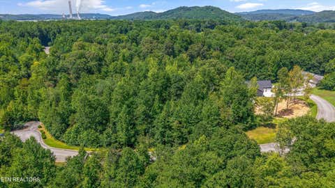 Tiny photo for 35 Emory Cove Drive, Harriman, TN 37748 (MLS # 1349078)