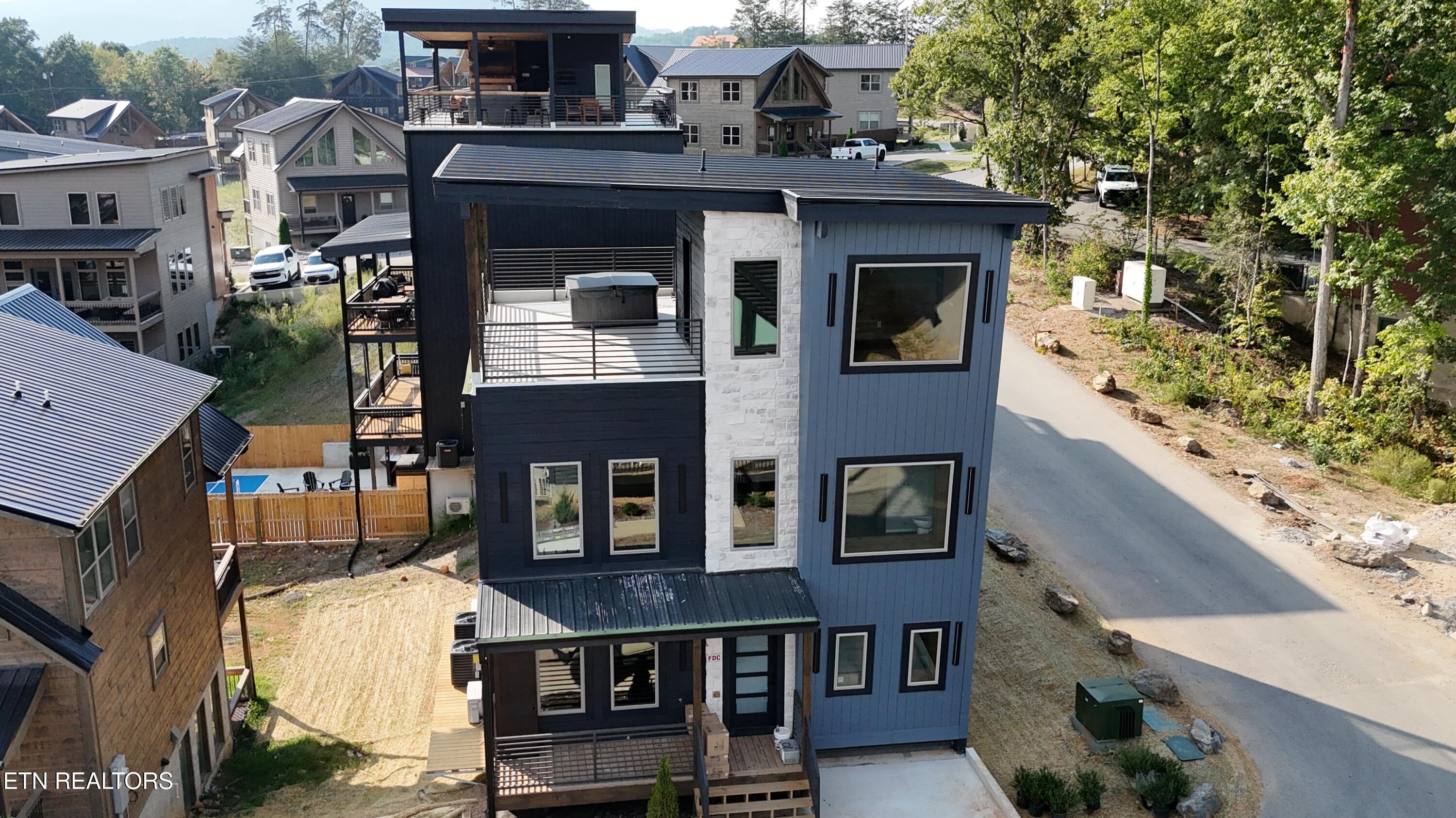 502 Warbonnet Way