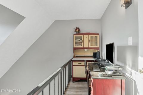 Tiny photo for 2028 Cochran Place, Maryville, TN 37803 (MLS # 1325878)