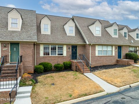 Tiny photo for 2028 Cochran Place, Maryville, TN 37803 (MLS # 1325878)