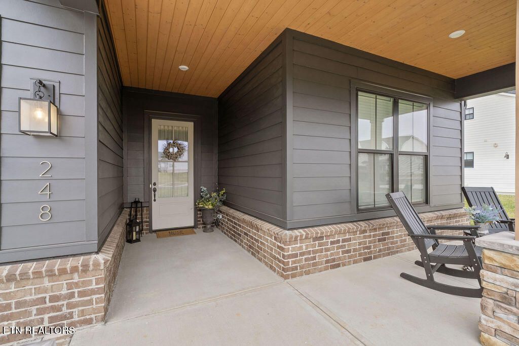 Photo of 248 Sesame St, Lenoir City, TN 37772 (MLS # 1330076)