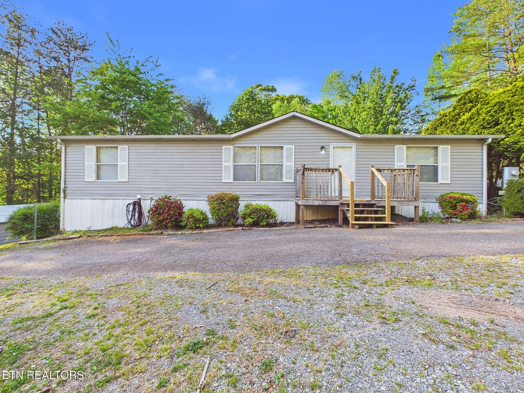 Photo of 43 Glenn Drive, Madisonville, TN 37354 (MLS # 1337867)