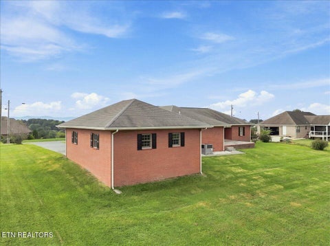 Tiny photo for 1272 Stonewall Jackson Drive, Dandridge, TN 37725 (MLS # 1355014)