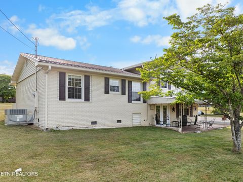 Tiny photo for 121 E Village Circle, LaFollette, TN 37766 (MLS # 1341710)