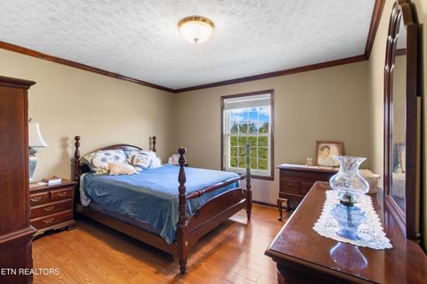 Tiny photo for 121 E Village Circle, LaFollette, TN 37766 (MLS # 1341710)