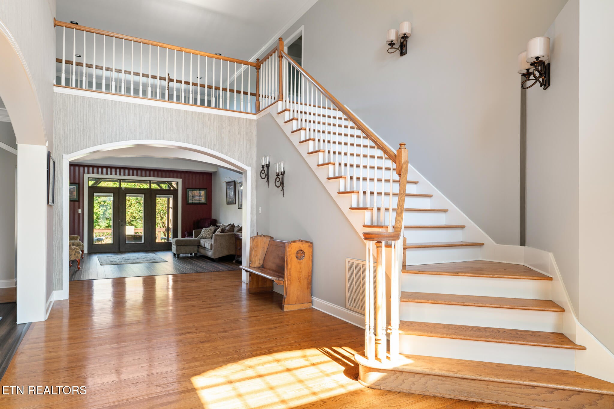 1013 Creekbrook Lane