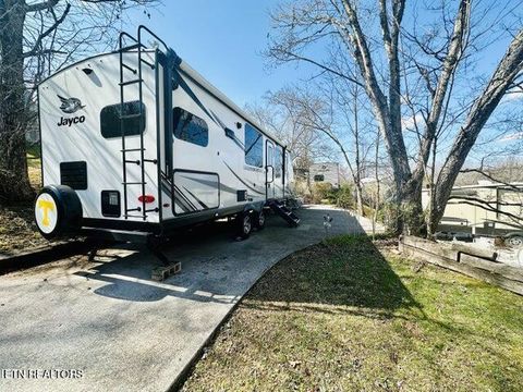 Tiny photo for 36 Highway 73, Townsend, TN 37882 (MLS # 1323280)