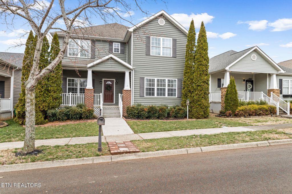 Photo of 2005 Camberley Ave, Sweetwater, TN 37874 (MLS # 1292454)