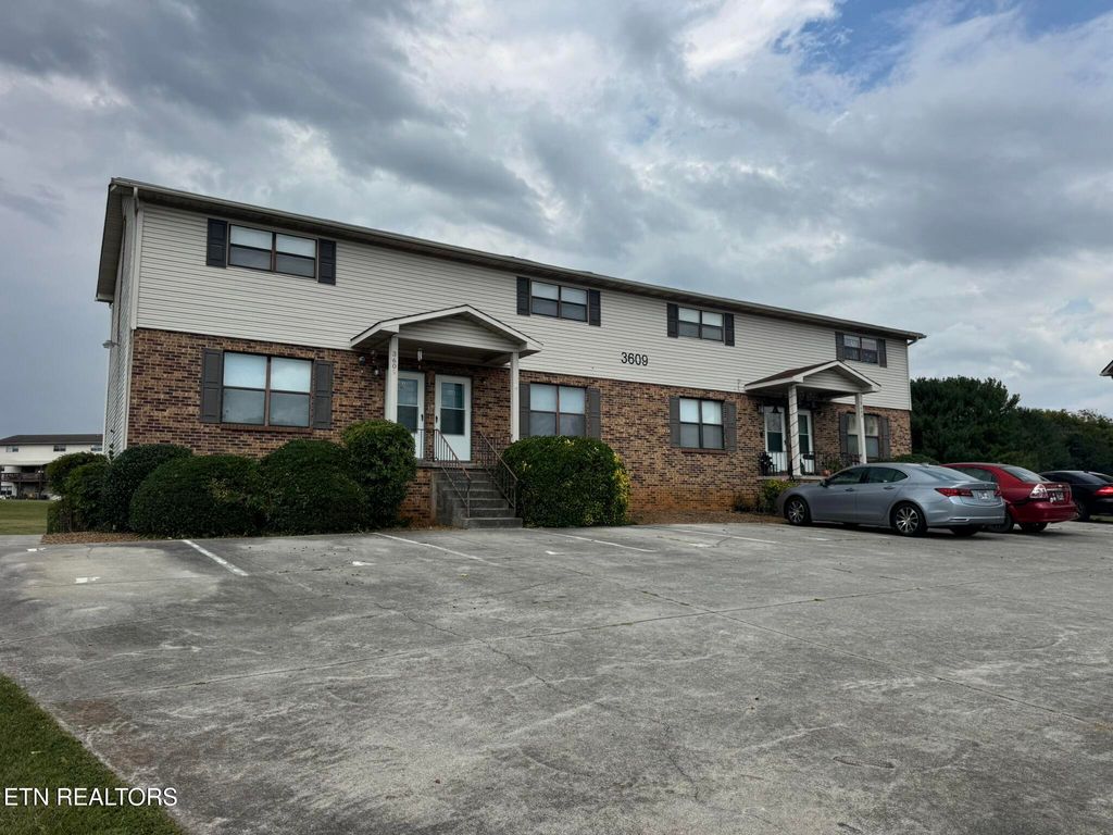 Photo of 3609 Kelly Circle, Louisville, TN 37777 (MLS # 1313985)