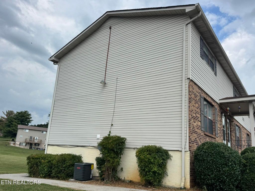 Photo of 3609 Kelly Circle, Louisville, TN 37777 (MLS # 1313985)