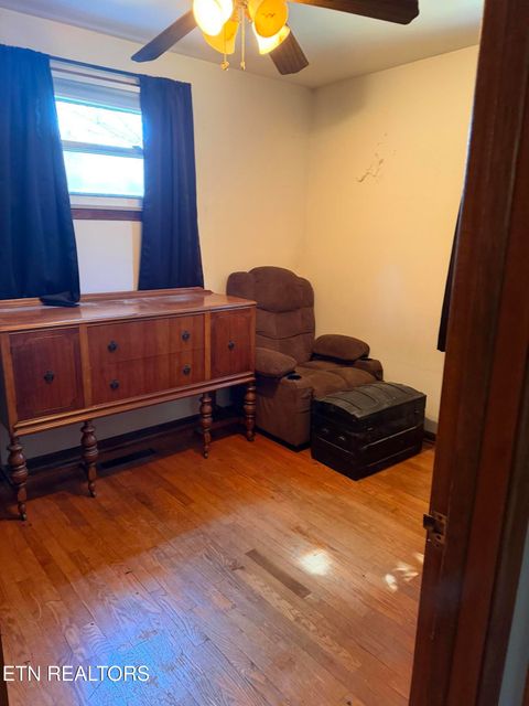 Tiny photo for 1329 Francis Rd, Knoxville, TN 37909 (MLS # 1331294)