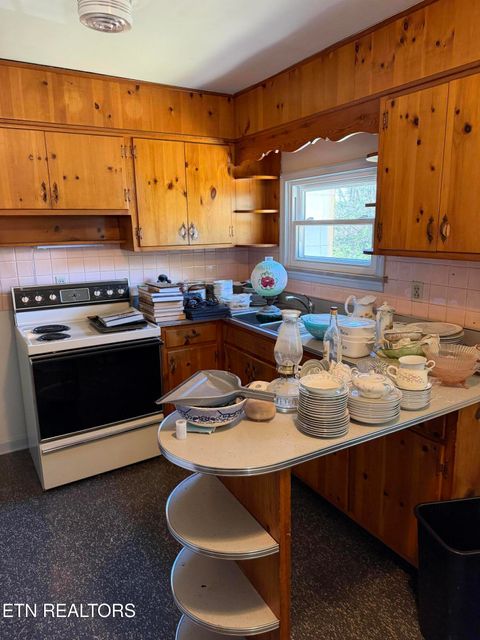 Tiny photo for 1329 Francis Rd, Knoxville, TN 37909 (MLS # 1331294)