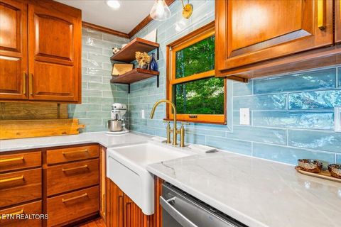 Tiny photo for 244 Lakeshore Drive, Maynardville, TN 37807 (MLS # 1340577)