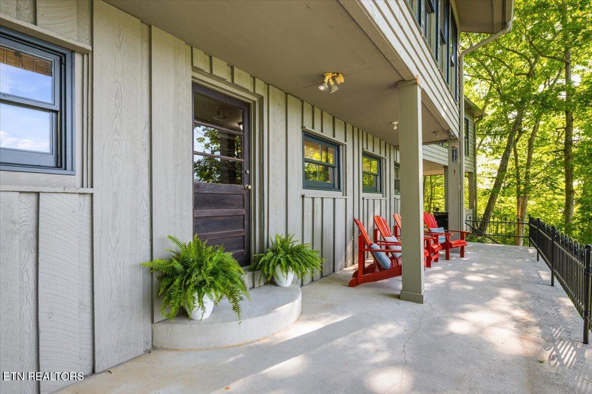 244 Lakeshore Drive