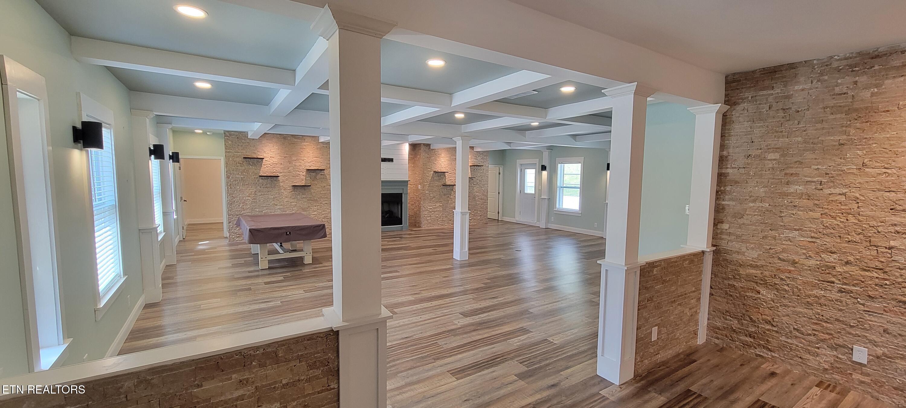 413 Hollingsworth Circle
