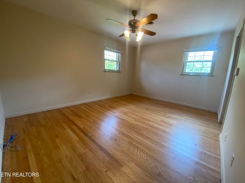 Tiny photo for 891 W Cunningham St, Alcoa, TN 37701 (MLS # 1319313)