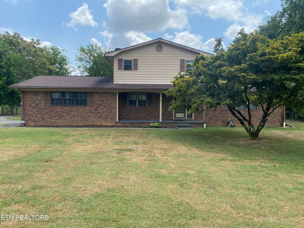 Photo of 891 W Cunningham St, Alcoa, TN 37701 (MLS # 1319313)