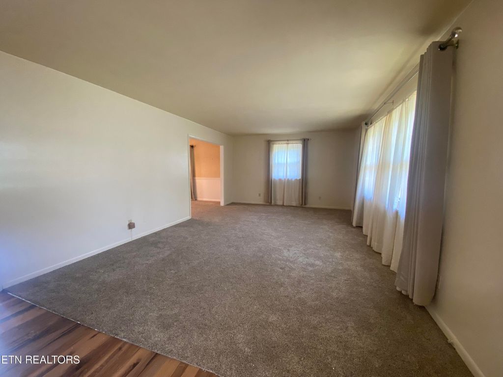 Photo of 891 W Cunningham St, Alcoa, TN 37701 (MLS # 1319313)