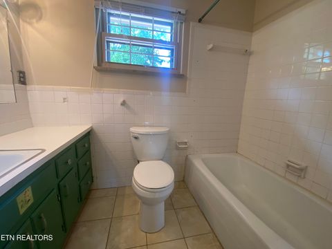 Tiny photo for 891 W Cunningham St, Alcoa, TN 37701 (MLS # 1319313)