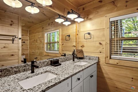 Tiny photo for 1135 Shady Grove Lane, Gatlinburg, TN 37738 (MLS # 1334304)