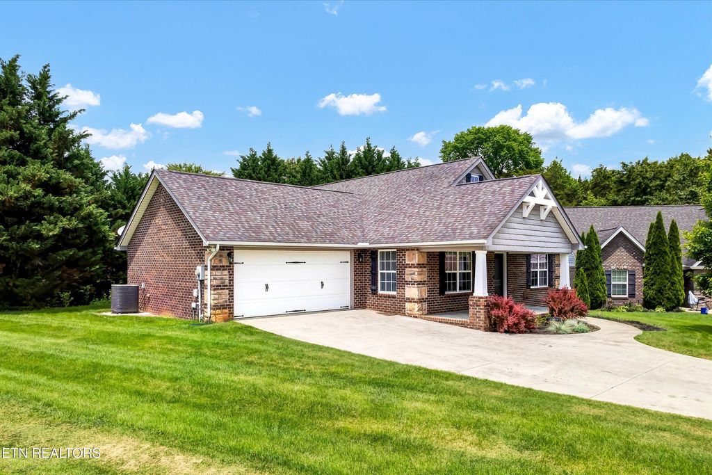 Photo of 8105 Morning Rose Lane, Corryton, TN 37721 (MLS # 1303892)