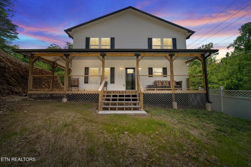 Photo of 3211 Leonard Huskey Lane, Pigeon Forge, TN 37863 (MLS # 1273662)