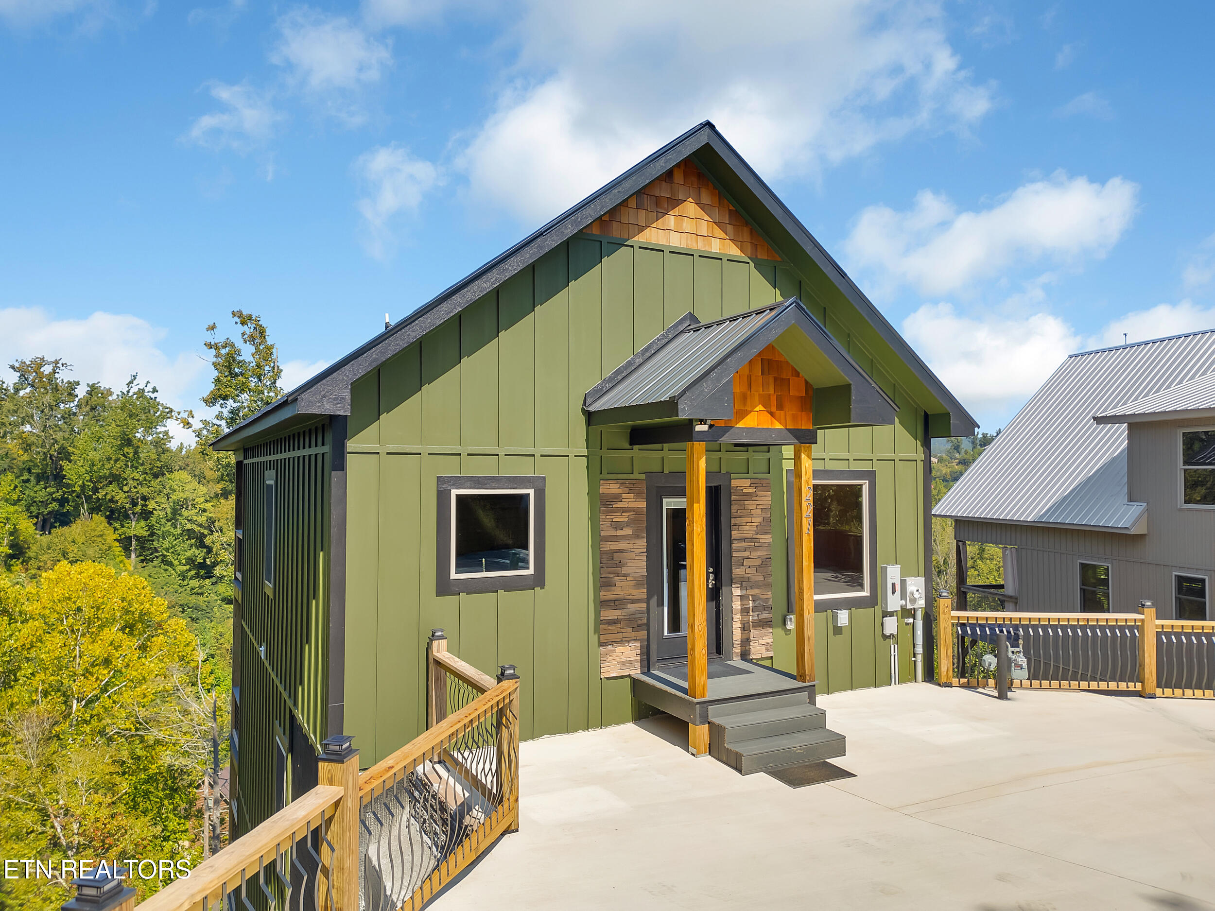 221 Chimney Tops Way
