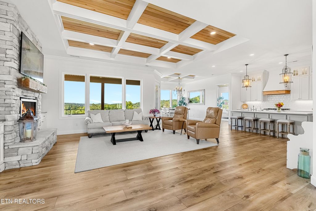 Photo of 195 Hummingbird Drive, Vonore, TN 37885 (MLS # 1295637)