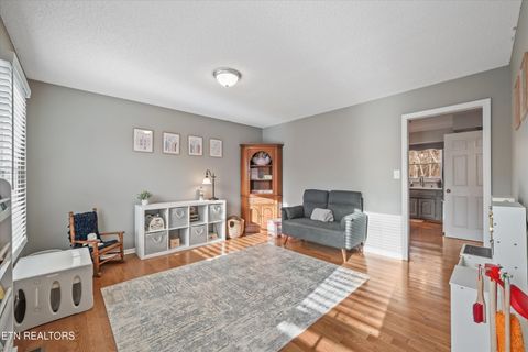 Tiny photo for 704 Knights Bridge Rd, Maryville, TN 37803 (MLS # 1324605)